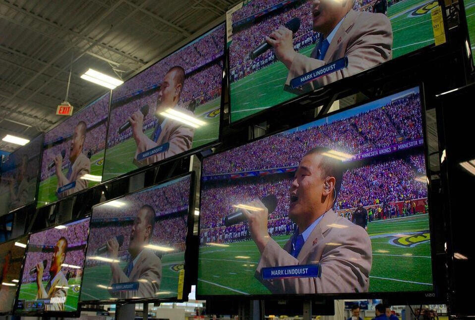 U.S. Air Force Veteran Mark J. Lindquist on CBS Sports