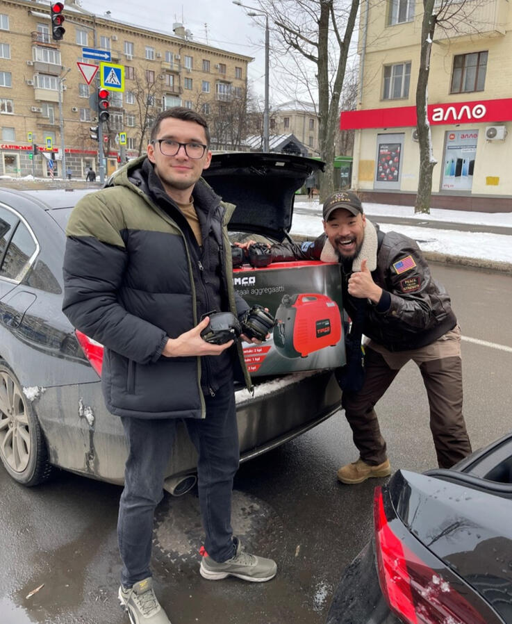 U.S. Air Force Veteran Mark J. Lindquist delivering aid to the frontlines in Kharkiv, Ukraine U.S. Air Force Veteran Mark J. Lindquist delivering aid to the frontlines in Kharkiv, Ukraine