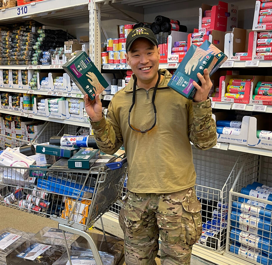 U.S. Air Force Veteran Mark J. Lindquist delivering aid to a refugee center