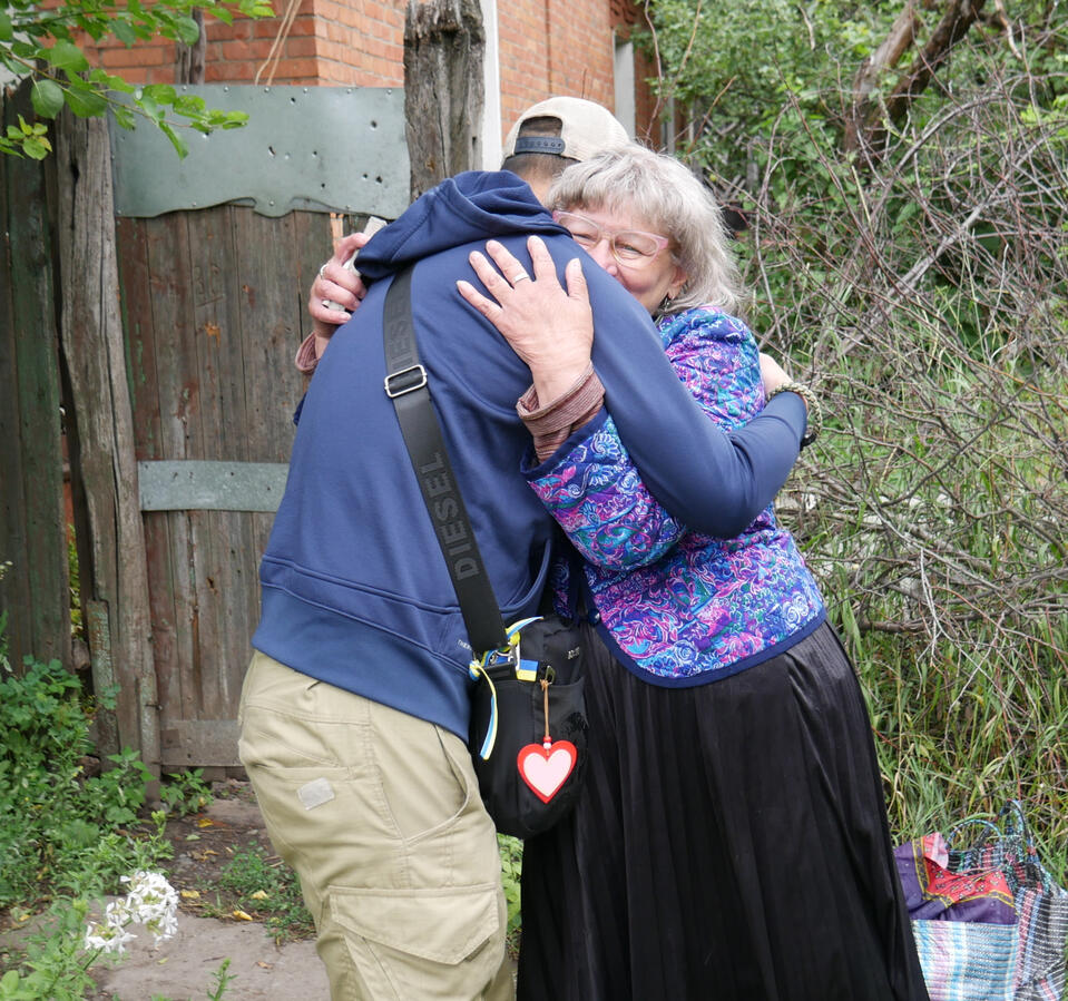 U.S. Air Force Veteran Mark J. Lindquist helping the local citizens of Kharkiv, Ukraine U.S. Air Force Veteran Mark J. Lindquist helping the local citizens of Kharkiv, Ukraine