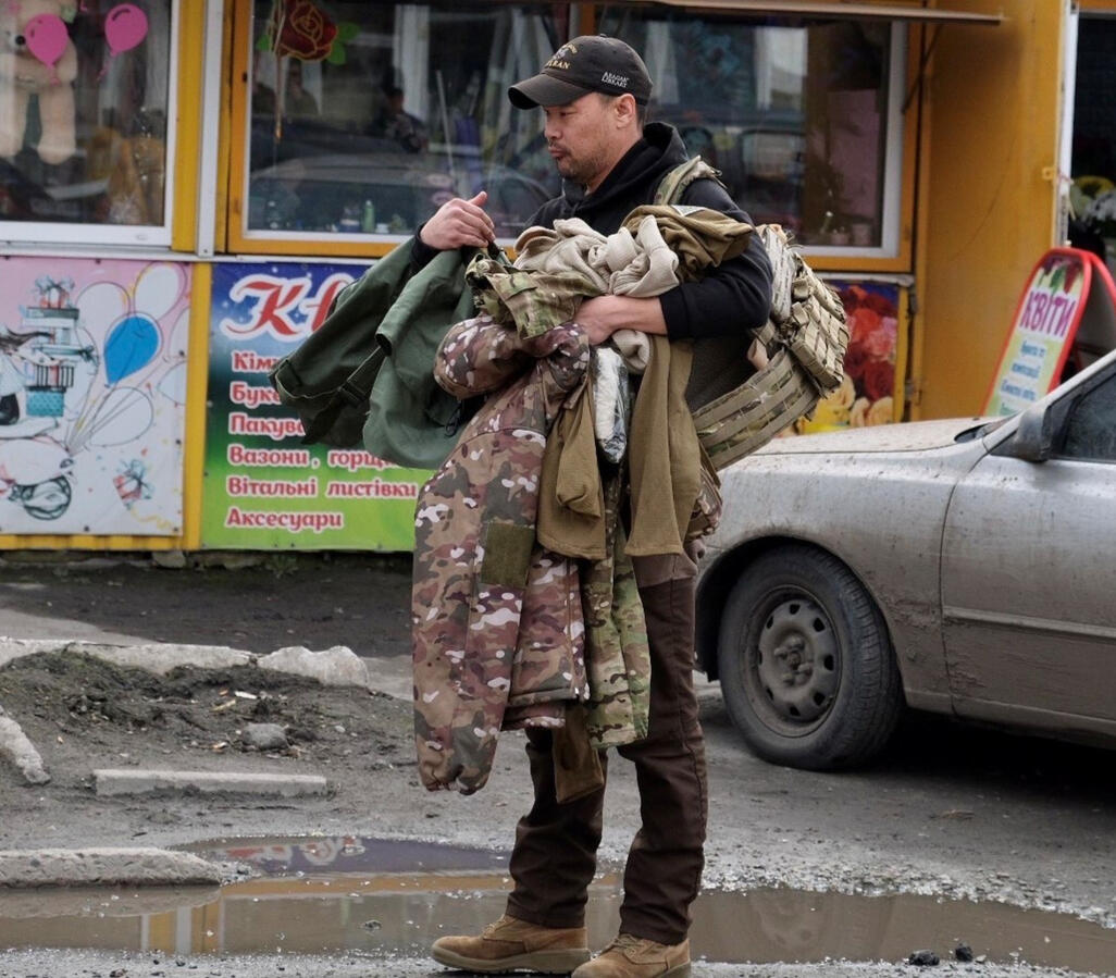 U.S. Air Force Veteran Mark J. Lindquist delivering aid to the Ukrainian Army in Pokrovsk, Ukraine near the frontlines U.S. Air Force Veteran Mark J. Lindquist delivering aid to the Ukrainian Army in Pokrovsk, Ukraine near the frontlines